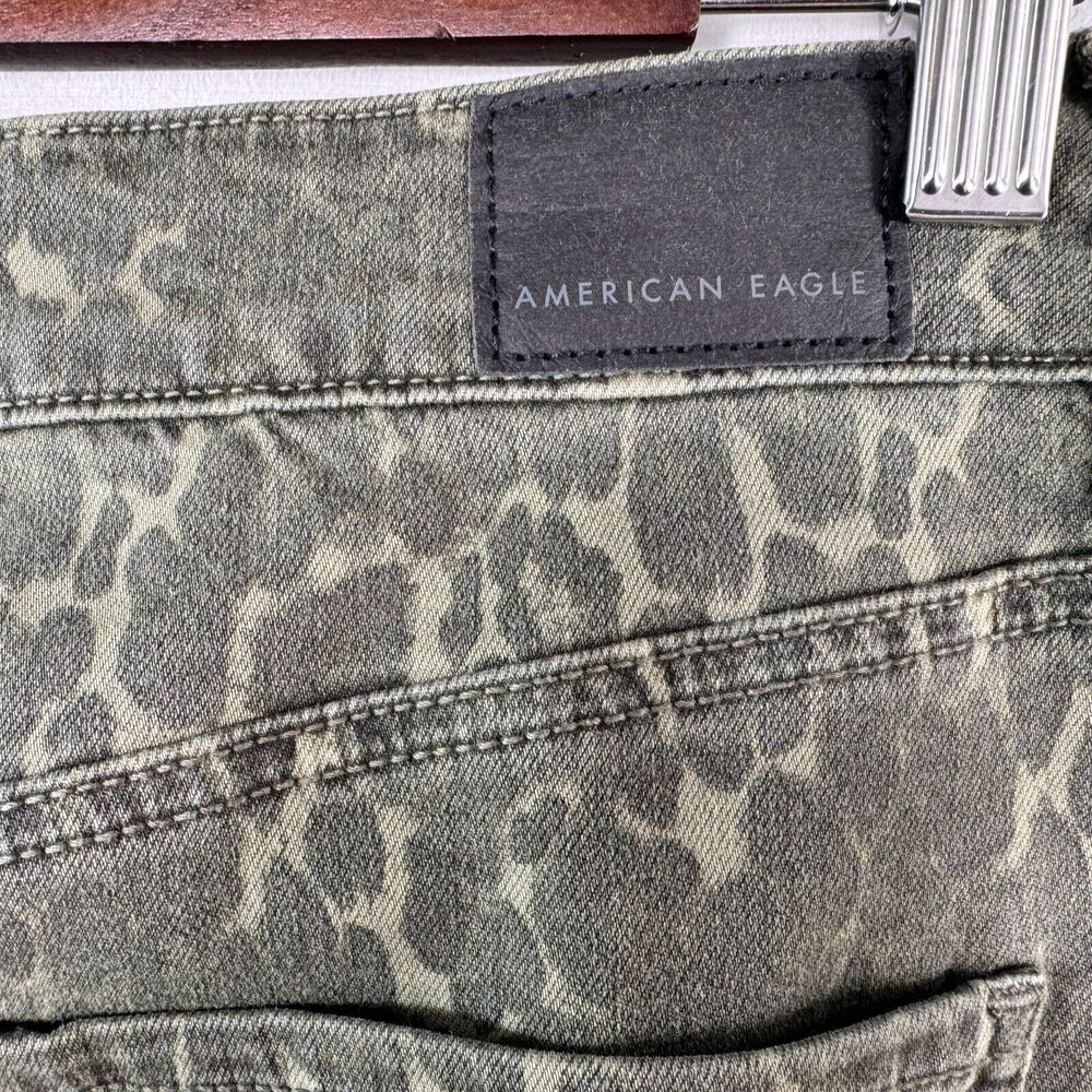 American Eagle Next Level Ladies Mini Skirt Sz 4 Stretch Camouflage Hi Rise - Picture 3 of 13